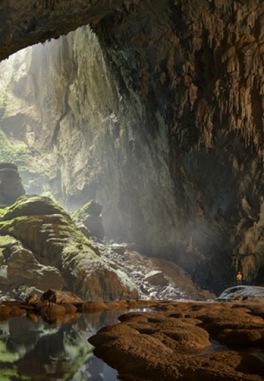 Son Doong cave – the largest cave in the world